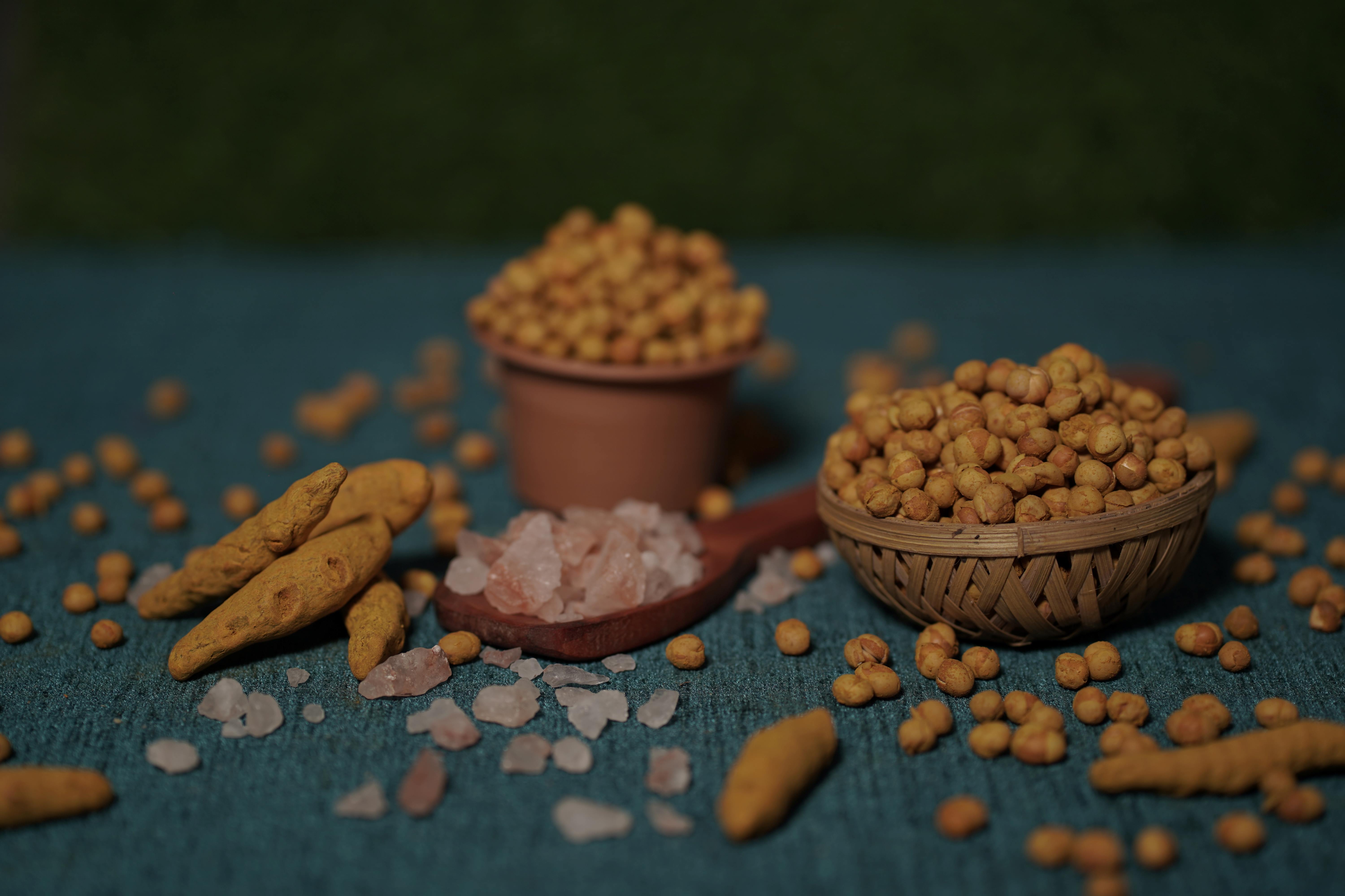 roasted peas[salted/salt and turmeric]